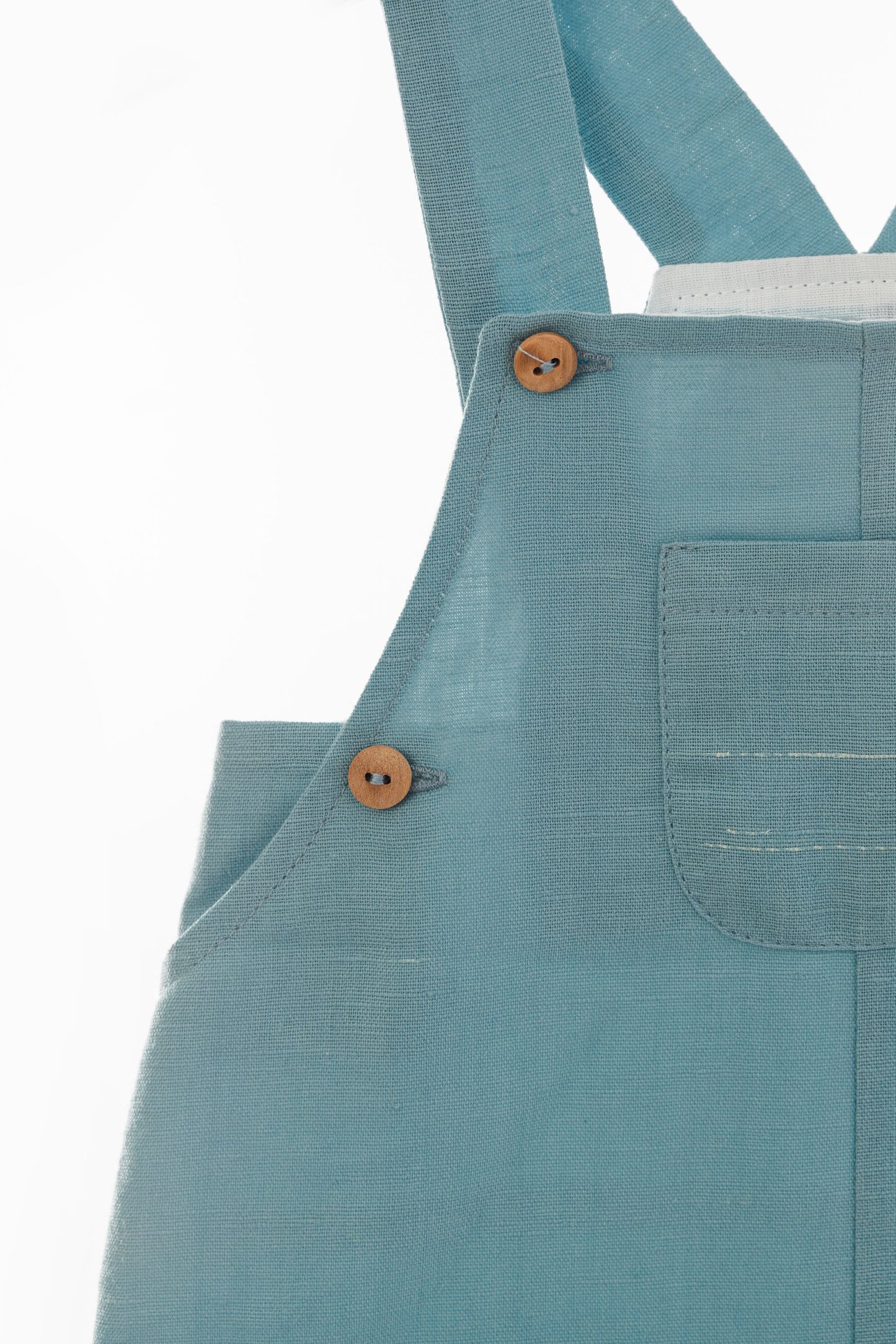 Short leg dungarees with front pocket