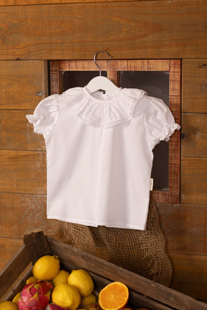 White collar blouse with lace