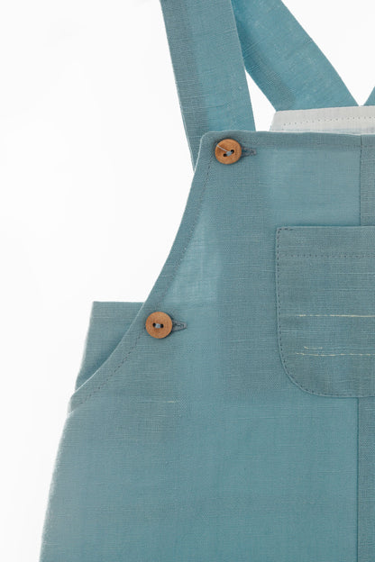 Short leg dungarees with front pocket