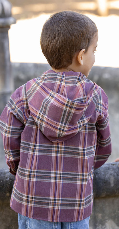 Camisa com capuz bordô